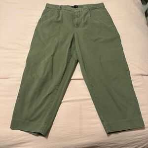 Banana Republic Pleated Crop Chino